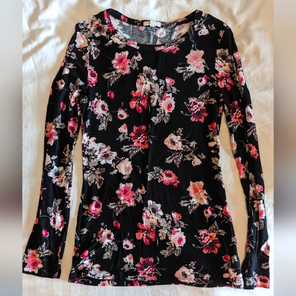 Floral long sleeve top